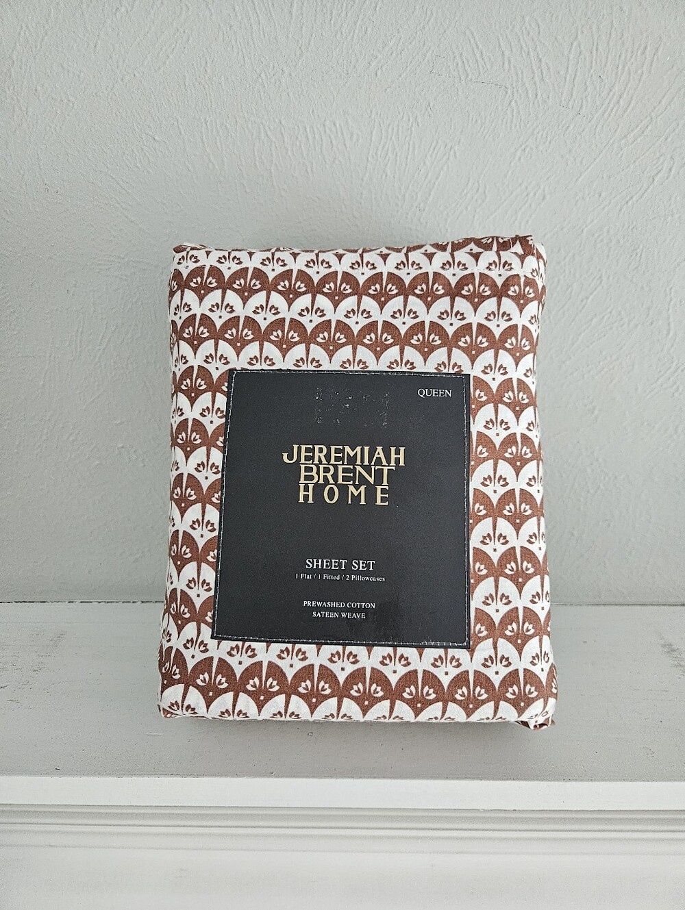 NWT- Jeremiah Brent Home Queen Cotton Sateen Sheet Set- Clay Scallop Geo